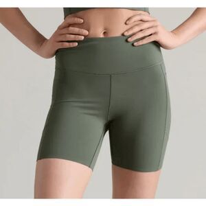 Rhone Revive 6" Short Olive Shadow (Green) Side Pockets High Waist Size Small